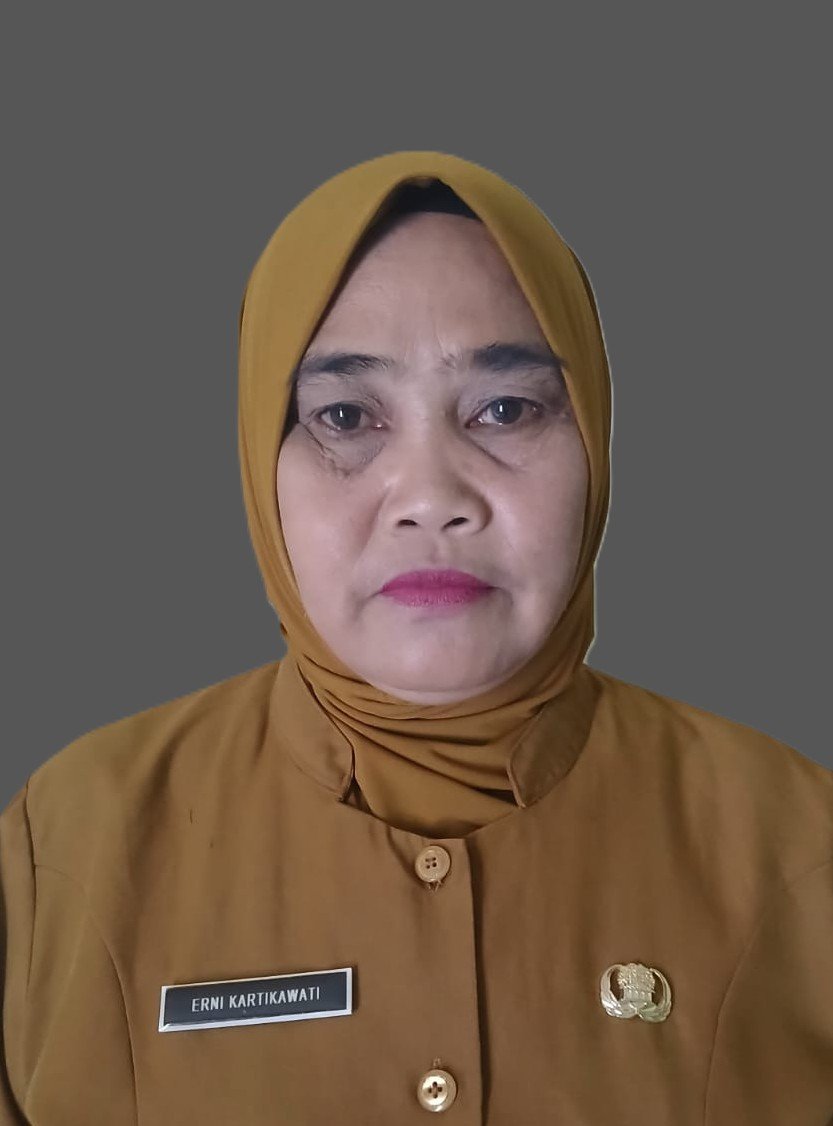 Foto ERNI KARTIKAWATI