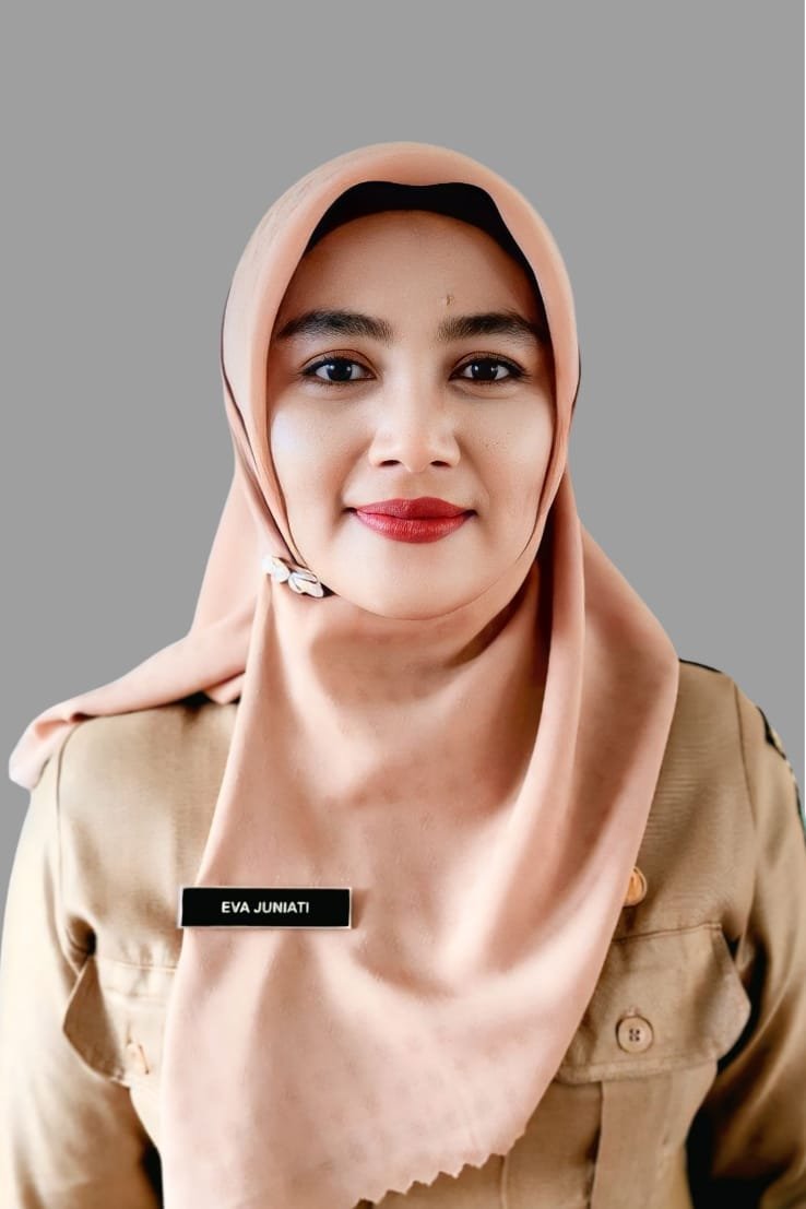 Foto EVA JUNIATI